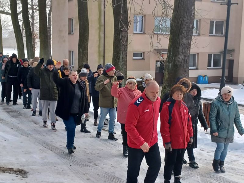 ćwiczenia na świerzym powietrzu