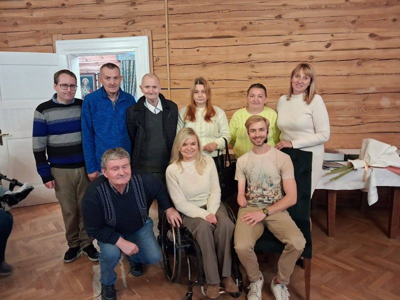 mieszkańcy na spotkaniu w muzeum