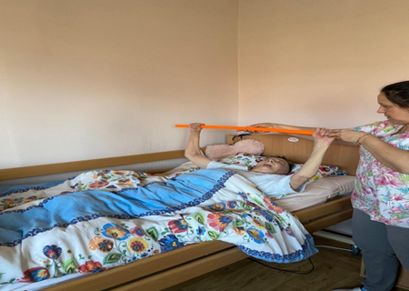 rehabilitacja przyłóżkowa